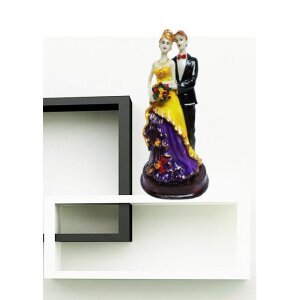 Handcrafted Loving Married Couple Statue Showpiece
